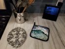 Big Blue Wave Pair of Pot Holders Kitchen Heat Resistant Pot Holders Sets Oven Hot Pads for Cooking Baking BBQ, 7 1/2 x 7 1/2